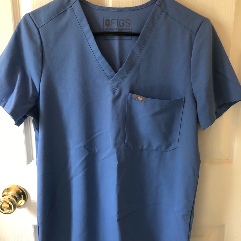 Figs Catarina Scrub Top in Ceil Blue